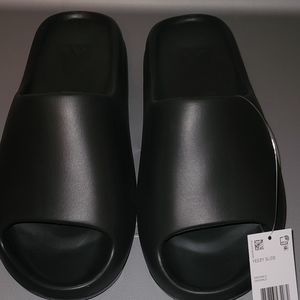 Black Adidas YEEZY Slide Onyx